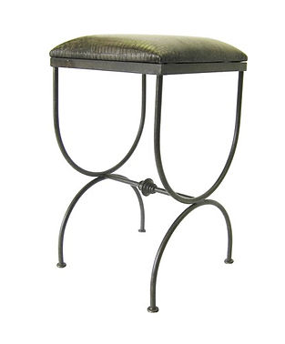 Monelle Stool
